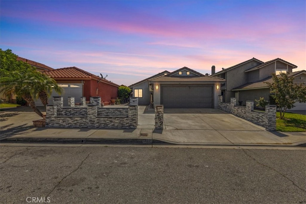 1352 Whiteoak Road