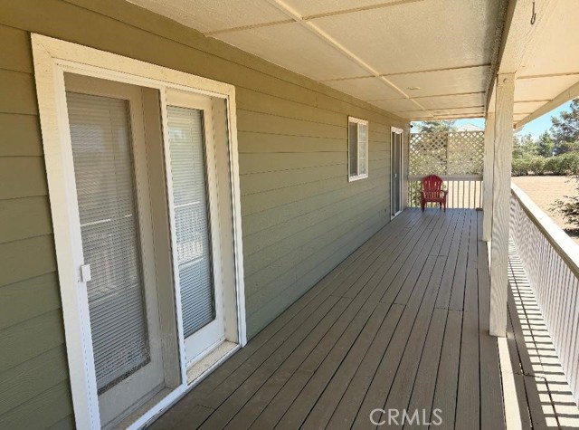 Detail Gallery Image 3 of 18 For 8875 Fremontia Rd, Oak Hills,  CA 92344 - 3 Beds | 2 Baths
