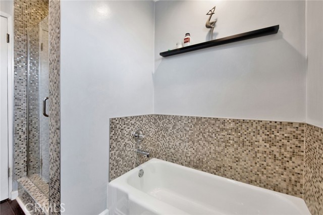 Detail Gallery Image 12 of 21 For 4445 Cartwright Ave #215,  Toluca Lake,  CA 91602 - 2 Beds | 1 Baths