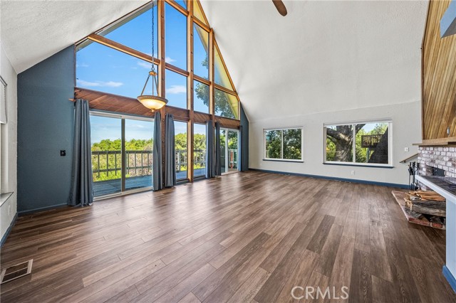 7847 Evergreen Drive, Kelseyville CA: https://media.crmls.org/medias/841dfcba-a3d4-44e2-a10b-fedc843a5d94.jpg