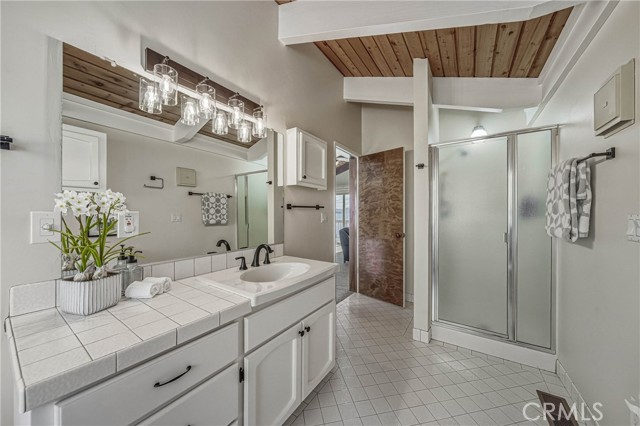 Detail Gallery Image 32 of 61 For 10165 Lakeshore, Clearlake,  CA 95422 - 4 Beds | 3 Baths