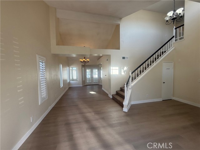 Detail Gallery Image 5 of 42 For 26888 Day Break Dr, Corona,  CA 92883 - 3 Beds | 2/1 Baths