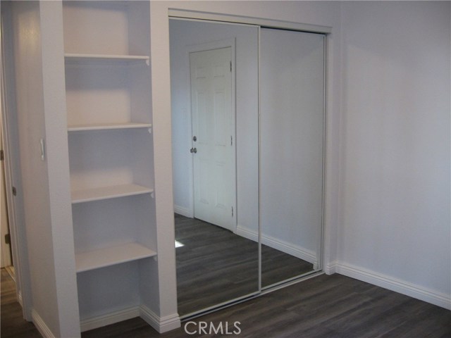 Image 11 of 27 For 2725 Sanborn Avenue