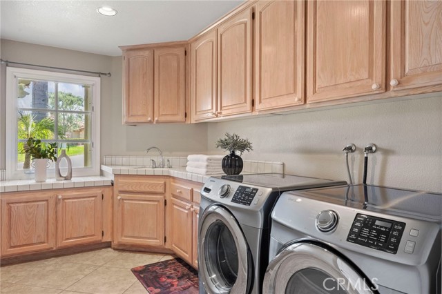 31396 Lake Vista Circle, Bonsall CA: https://media.crmls.org/medias/84225181-59e4-464c-893a-5b22c2b58359.jpg