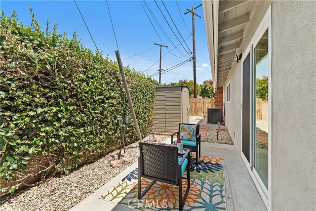 1837 N Studebaker Road, Long Beach CA: https://media.crmls.org/medias/842357b6-c55f-4c4c-b826-f47664fbefe9.jpg
