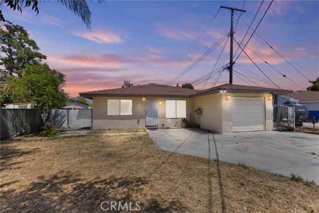 315 S Mistletoe Avenue, San Jacinto CA: https://media.crmls.org/medias/8423908a-78fb-4862-abb8-634cbb133d7d.jpg
