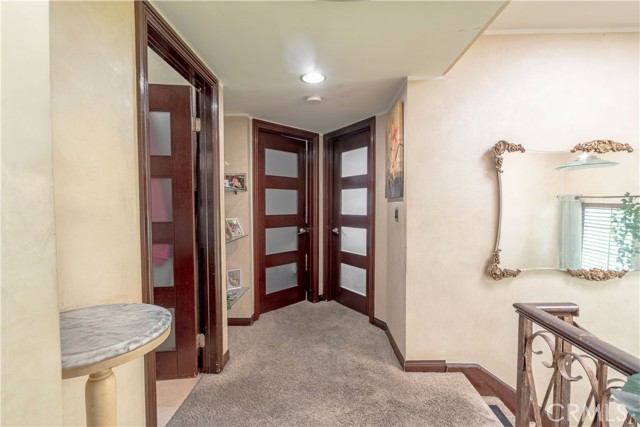 Detail Gallery Image 9 of 16 For 15024 Nordhoff #5,  North Hills,  CA 91343 - 3 Beds | 3 Baths