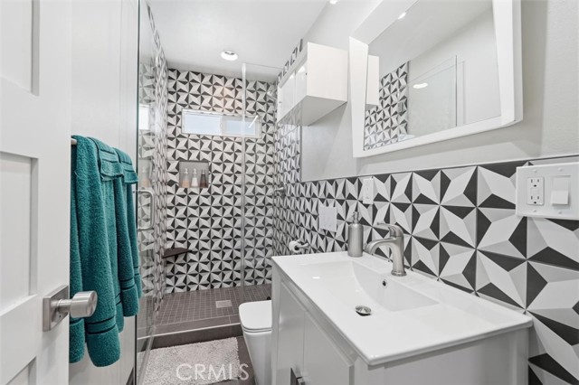 Detail Gallery Image 23 of 34 For 4415 Lime, Long Beach,  CA 90807 - 4 Beds | 3 Baths