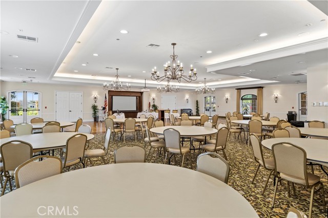 Detail Gallery Image 9 of 42 For 9904 Toscana Dr, Bakersfield,  CA 93306 - 2 Beds | 2/1 Baths