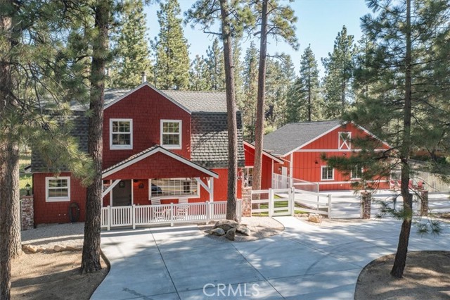 Detail Gallery Image 2 of 52 For 42425 Fox Farm Rd, Big Bear Lake,  CA 92315 - 2 Beds | 1 Baths