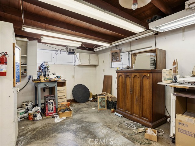 Image 30 of 56 For 236 Providencia Avenue