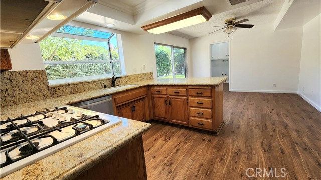 Detail Gallery Image 11 of 26 For 1032 W Coventry Cir, Placentia,  CA 92870 - 4 Beds | 3 Baths