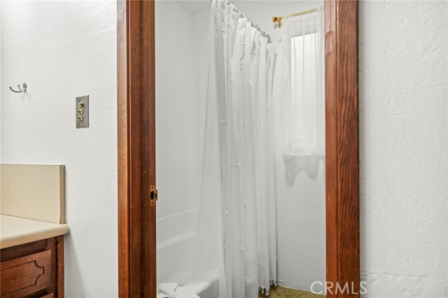 Detail Gallery Image 24 of 40 For 533 W Victoria Ct, Lake Arrowhead,  CA 92352 - 3 Beds | 2 Baths