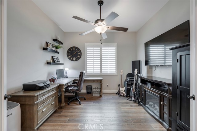 24185 Sprout Drive, Corona CA: https://media.crmls.org/medias/842811e5-0182-4502-9a49-15246d28aa7e.jpg