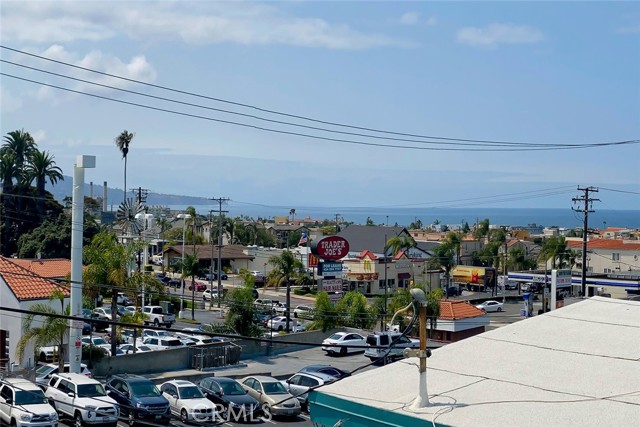 Street view with ocean breezes