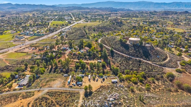 Detail Gallery Image 6 of 16 For 21080 Kimes, Perris,  CA 92570 - – Beds | – Baths