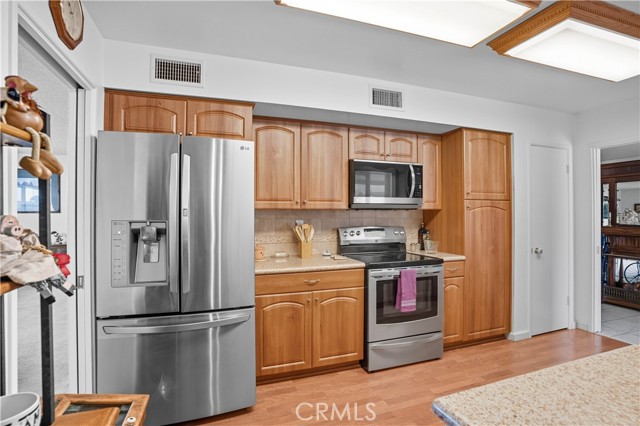 Detail Gallery Image 11 of 38 For 26125 Mccall Bld, Menifee,  CA 92586 - 2 Beds | 2 Baths