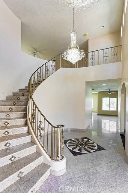 Detail Gallery Image 11 of 45 For 13030 Caspian, Victorville,  CA 92395 - 4 Beds | 3 Baths