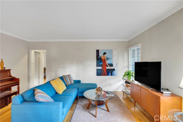 Detail Gallery Image 7 of 32 For 4270 Troost, Studio City,  CA 91604 - 2 Beds | 1 Baths