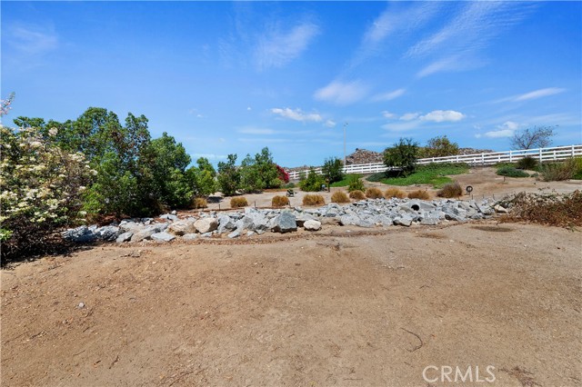 Detail Gallery Image 56 of 73 For 17650 Burl Hollow Dr, Riverside,  CA 92504 - 5 Beds | 4/1 Baths