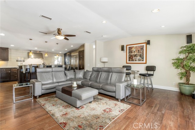 Detail Gallery Image 12 of 33 For 3165 Bermuda Dr, Costa Mesa,  CA 92626 - 3 Beds | 2 Baths