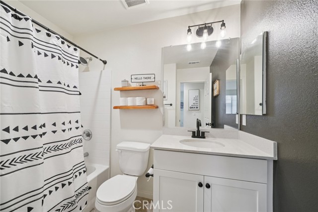 Detail Gallery Image 30 of 57 For 618 S Brampton Ln, Rialto,  CA 92376 - 4 Beds | 3 Baths