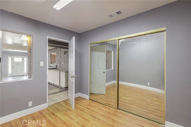 3149 E S Avenue, Palmdale CA: https://media.crmls.org/medias/842ee39d-de74-425b-a074-8f360521c228.jpg