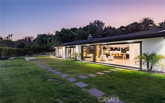 Detail Gallery Image 2 of 28 For 28056 Palos Verdes Drive East, Rancho Palos Verdes,  CA 90275 - 6 Beds | 4/1 Baths