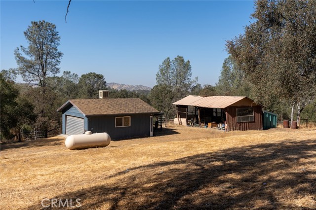 Detail Gallery Image 6 of 46 For 30289 Auberry Rd, Prather,  CA 93651 - 3 Beds | 3 Baths