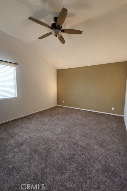 Detail Gallery Image 14 of 20 For 17068 Jurassic, Victorville,  CA 92394 - 4 Beds | 3 Baths