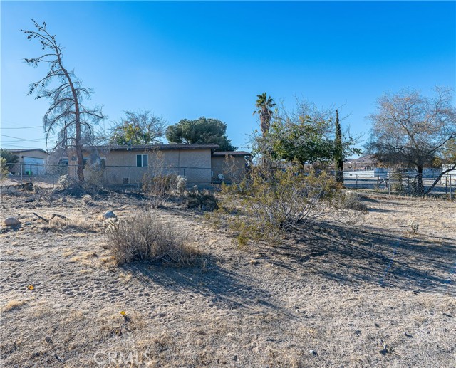 Detail Gallery Image 3 of 15 For 61535 Division St, Joshua Tree,  CA 92252 - – Beds | – Baths