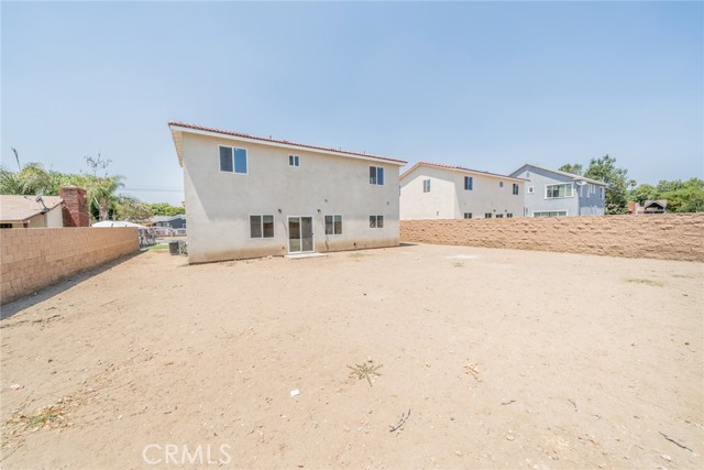 555 N Meridian Avenue, San Bernardino CA: https://media.crmls.org/medias/8431ebeb-ff02-4f34-8cc7-1f266553cb19.jpg