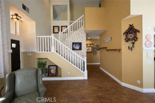 Detail Gallery Image 8 of 40 For 30420 Sequoia Ct, Castaic,  CA 91384 - 5 Beds | 3 Baths