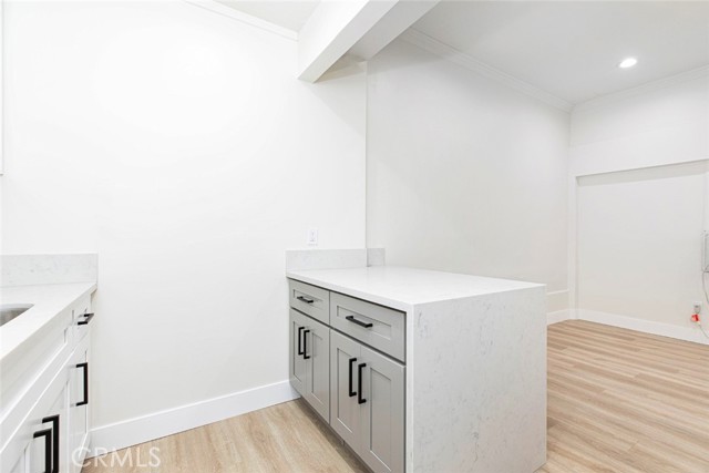 Detail Gallery Image 9 of 14 For 14319 Tiara St #2,  Van Nuys,  CA 91401 - 0 Beds | 1 Baths