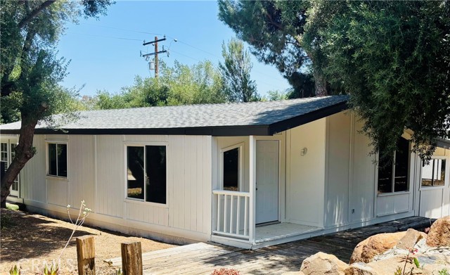 20691 Alameda Del Monte, Wildomar CA: https://media.crmls.org/medias/84327d1d-d84c-40e2-a4bb-d69383dbd744.jpg