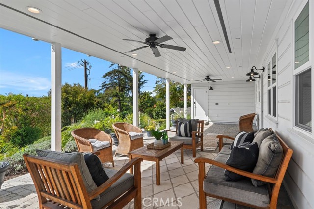 Detail Gallery Image 5 of 39 For 509 Diamond, Laguna Beach,  CA 92651 - 5 Beds | 4 Baths