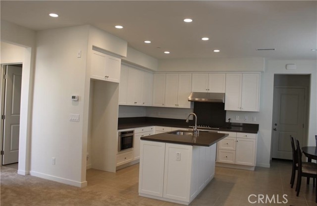 Detail Gallery Image 8 of 37 For 111 Briarberry, Irvine,  CA 92618 - 4 Beds | 3 Baths