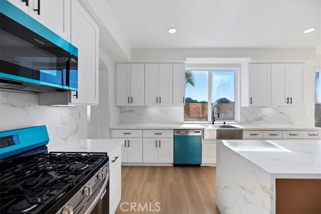 Detail Gallery Image 14 of 29 For 2870 Newcastle, San Jacinto,  CA 92582 - 4 Beds | 3 Baths