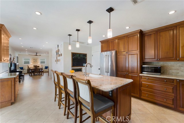 19622 Crestknoll Drive, Yorba Linda CA: https://media.crmls.org/medias/843556f4-3db2-4cae-89c8-0c7902953004.jpg