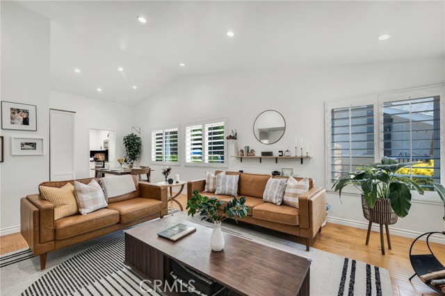 7612 Vicky Avenue, West Hills CA: https://media.crmls.org/medias/84357f56-1ba2-48b9-8f7e-61a89c98e96d.jpg