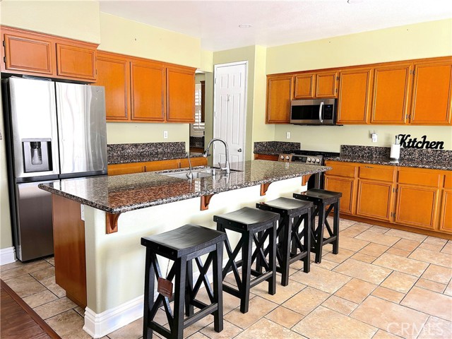 Detail Gallery Image 8 of 30 For 278 Overleaf Way, San Jacinto,  CA 92582 - 5 Beds | 4 Baths