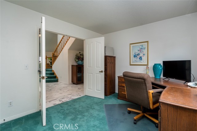 21714 Agajanian Lane, Saugus CA: https://media.crmls.org/medias/8435b469-d7c9-4375-af21-6e66e5dd64e5.jpg