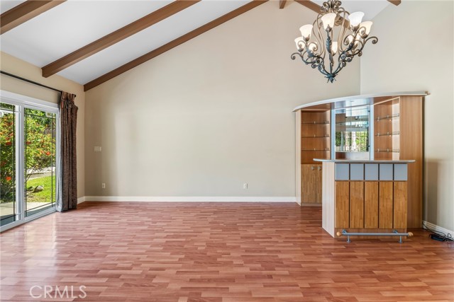 Detail Gallery Image 12 of 34 For 4432 Leydon Ave, Woodland Hills,  CA 91364 - 3 Beds | 2 Baths