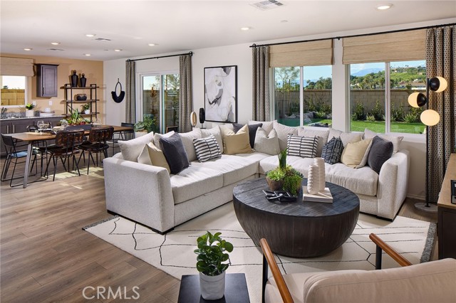 8504 Peachwillow Court, Jurupa Valley CA: https://media.crmls.org/medias/8436ccd1-f265-4061-a41b-75de5964239a.jpg