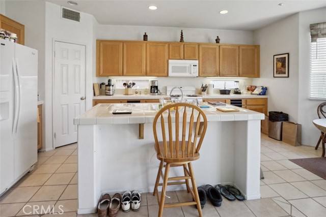 Detail Gallery Image 17 of 38 For 4802 Lakerun Ct, Riverside,  CA 92505 - 4 Beds | 2/1 Baths