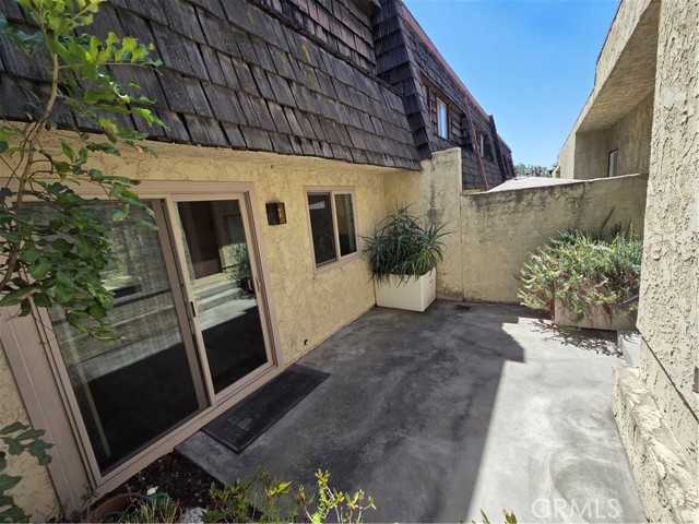 538 N 20th Street, Montebello CA: https://media.crmls.org/medias/84376627-fe5b-4725-88ef-41f84e49639e.jpg