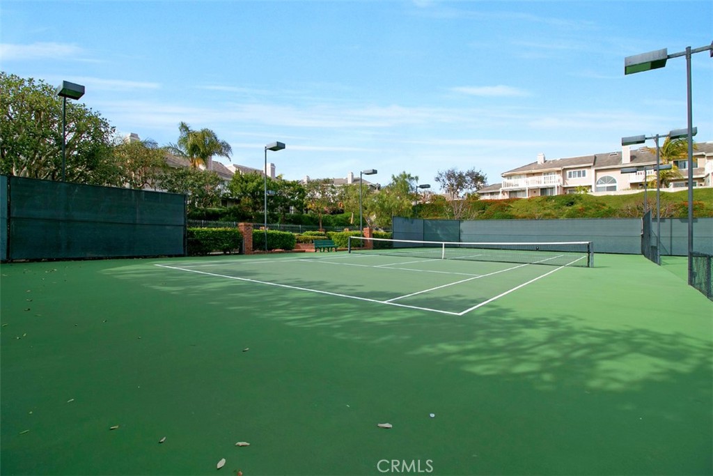 MLS #OC25126710 img 5