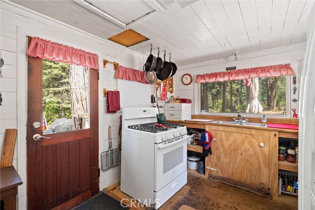 7851 Humboldt Road, Butte Meadows CA: https://media.crmls.org/medias/8437b46f-4593-439b-8897-decc8f270bd8.jpg