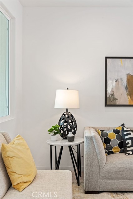 Detail Gallery Image 4 of 34 For 1178 Santo Antonio Dr, Colton,  CA 92324 - 2 Beds | 2/1 Baths