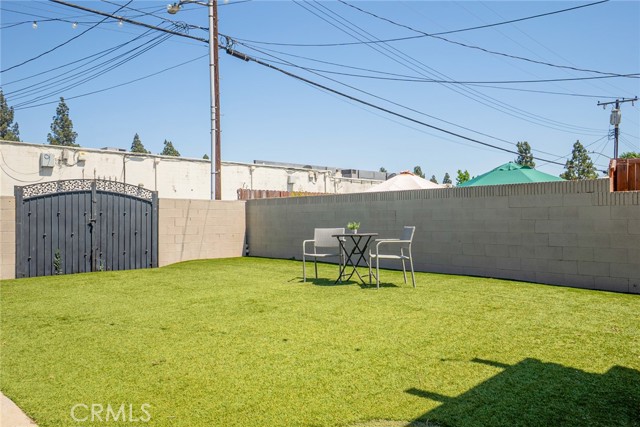 10245 Poulsen Avenue, Montclair CA: https://media.crmls.org/medias/8439b4eb-818d-4769-b906-b74973f90f46.jpg